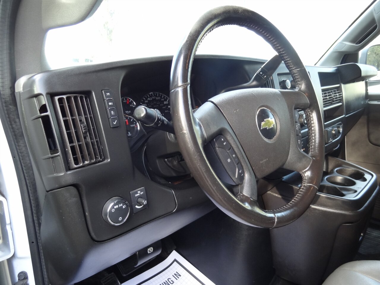 2020 Chevrolet Express 2500   - Photo 29 - Deland, FL 32720