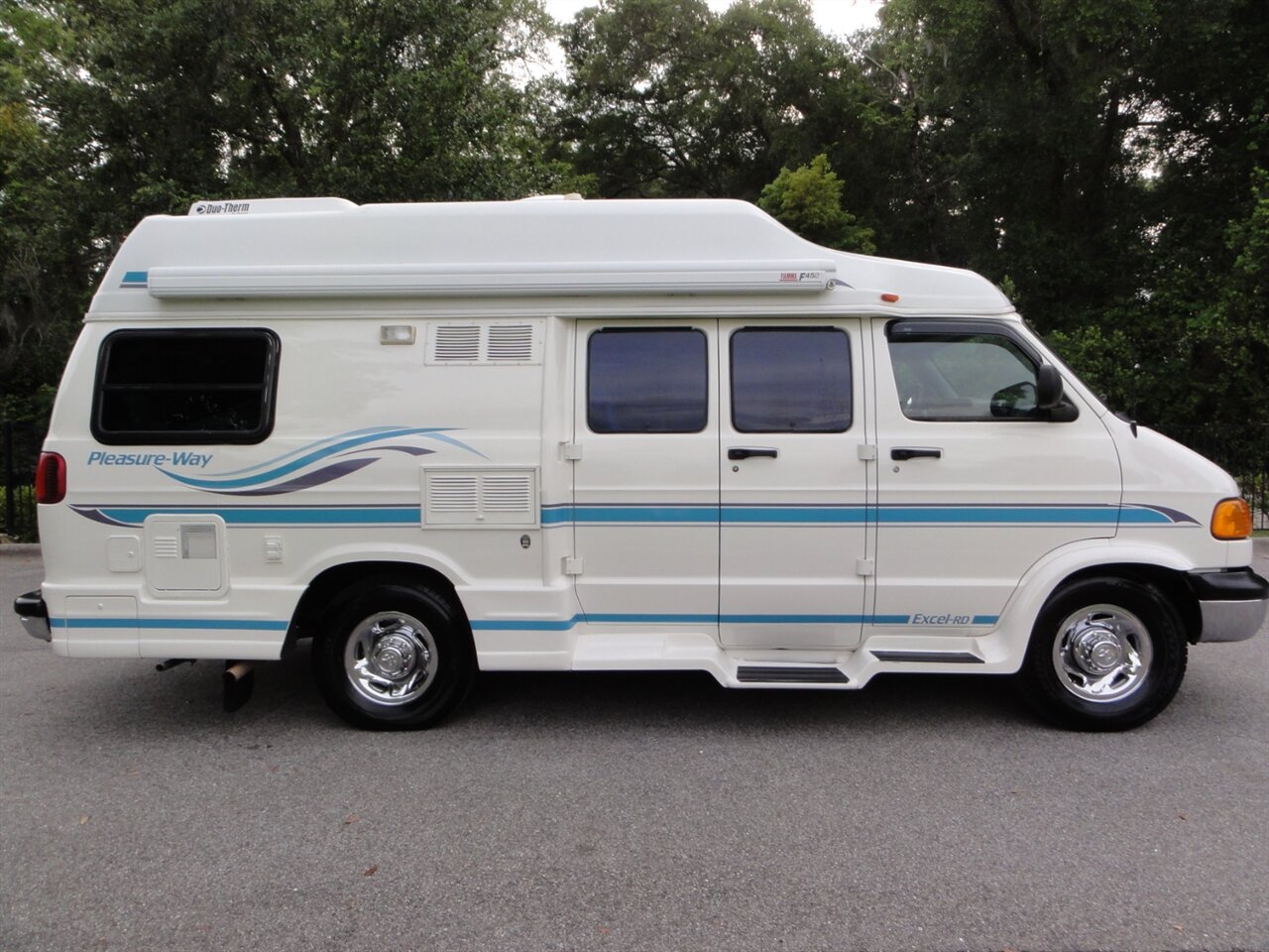 2000 Dodge Ram Van 3500 MH  Pleasure way Excel-RD - Photo 12 - Deland, FL 32720