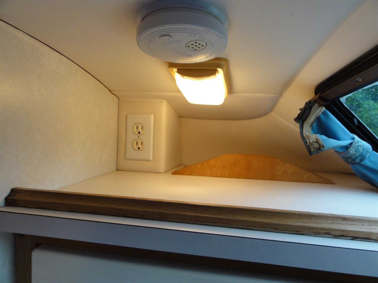 2000 Dodge Ram Van 3500 MH  Pleasure way Excel-RD - Photo 62 - Deland, FL 32720