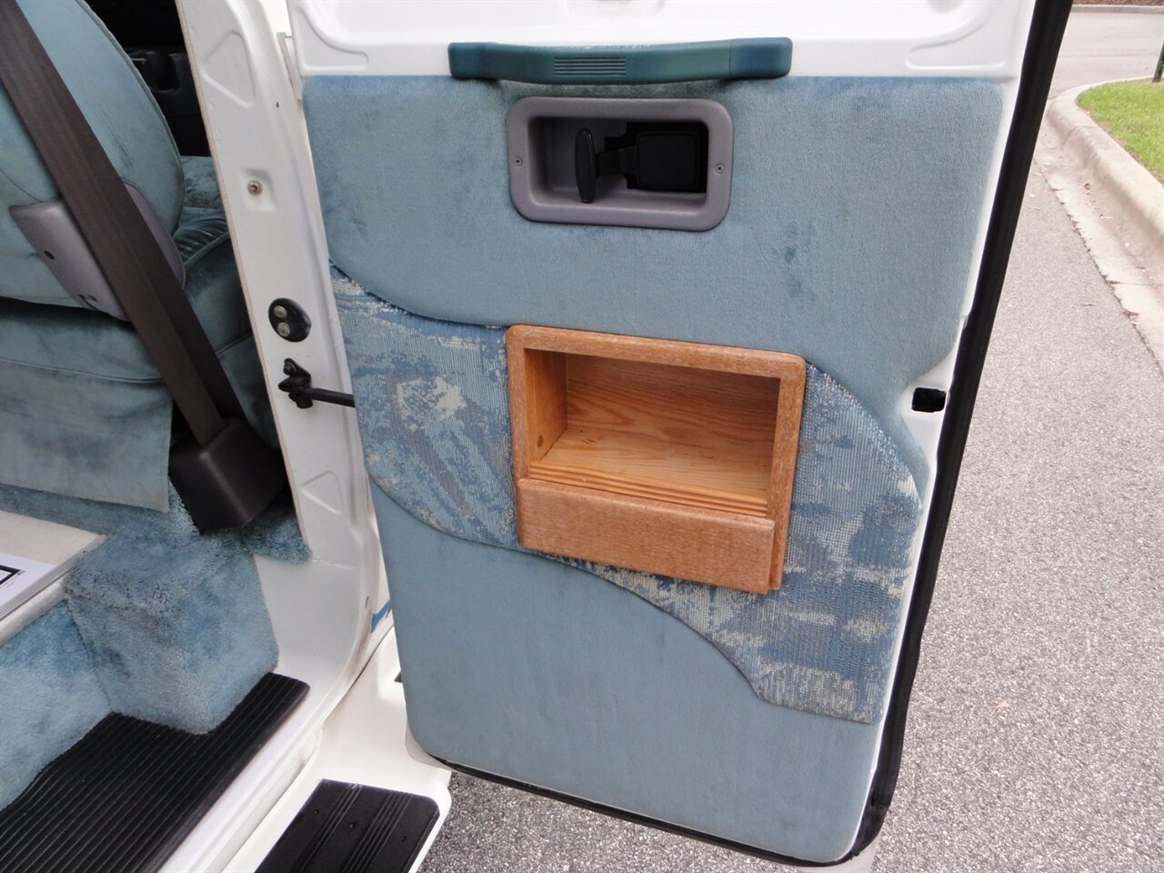 2000 Dodge Ram Van 3500 MH  Pleasure way Excel-RD - Photo 43 - Deland, FL 32720