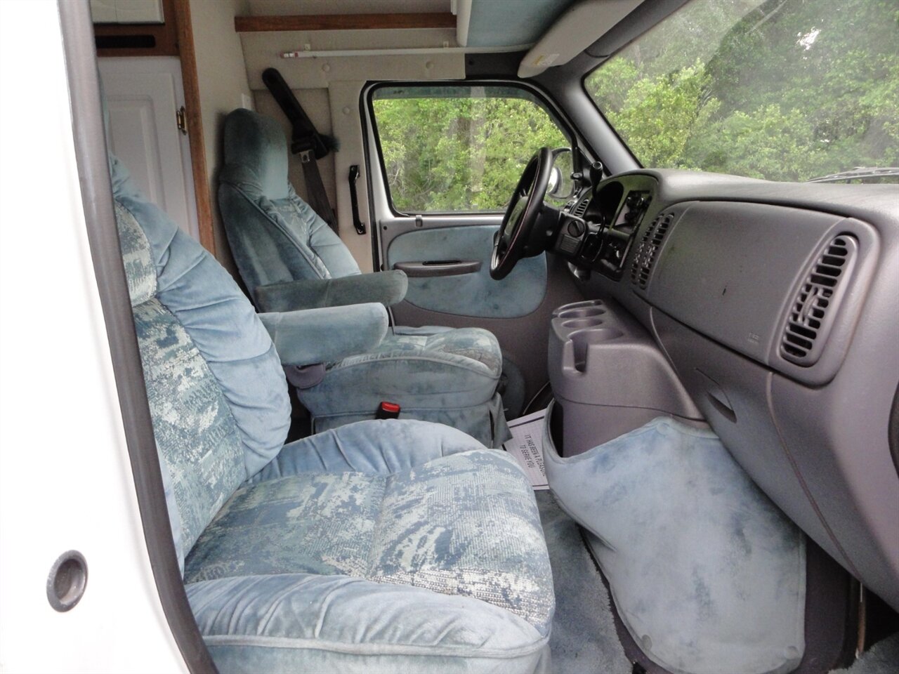 2000 Dodge Ram Van 3500 MH  Pleasure way Excel-RD - Photo 37 - Deland, FL 32720