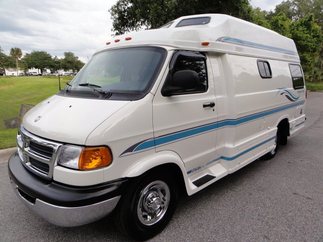 2000 Dodge Ram Van 3500 MH  Pleasure way Excel-RD - Photo 2 - Deland, FL 32720