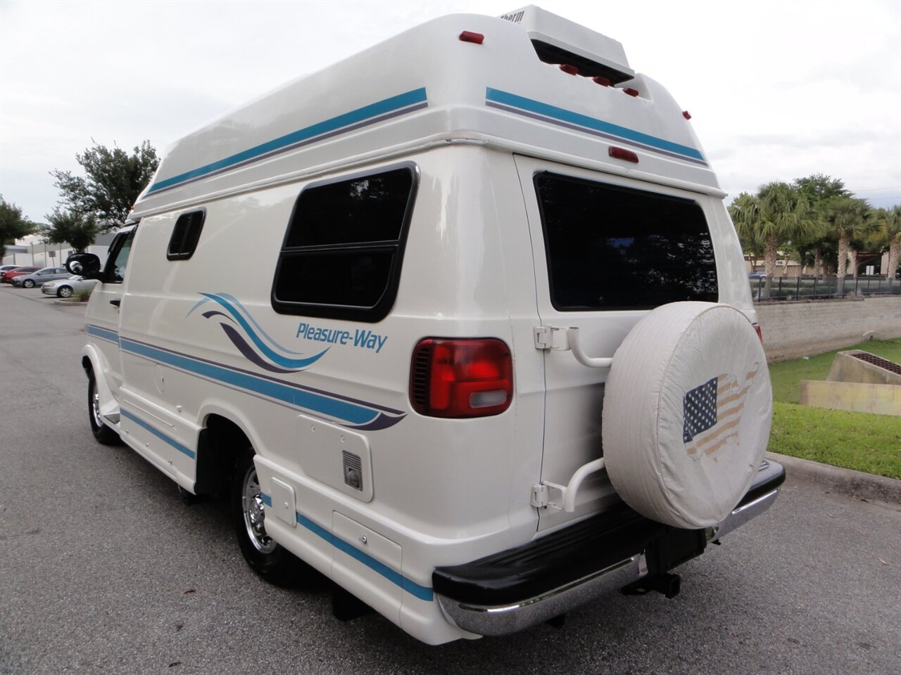 2000 Dodge Ram Van 3500 MH  Pleasure way Excel-RD - Photo 3 - Deland, FL 32720