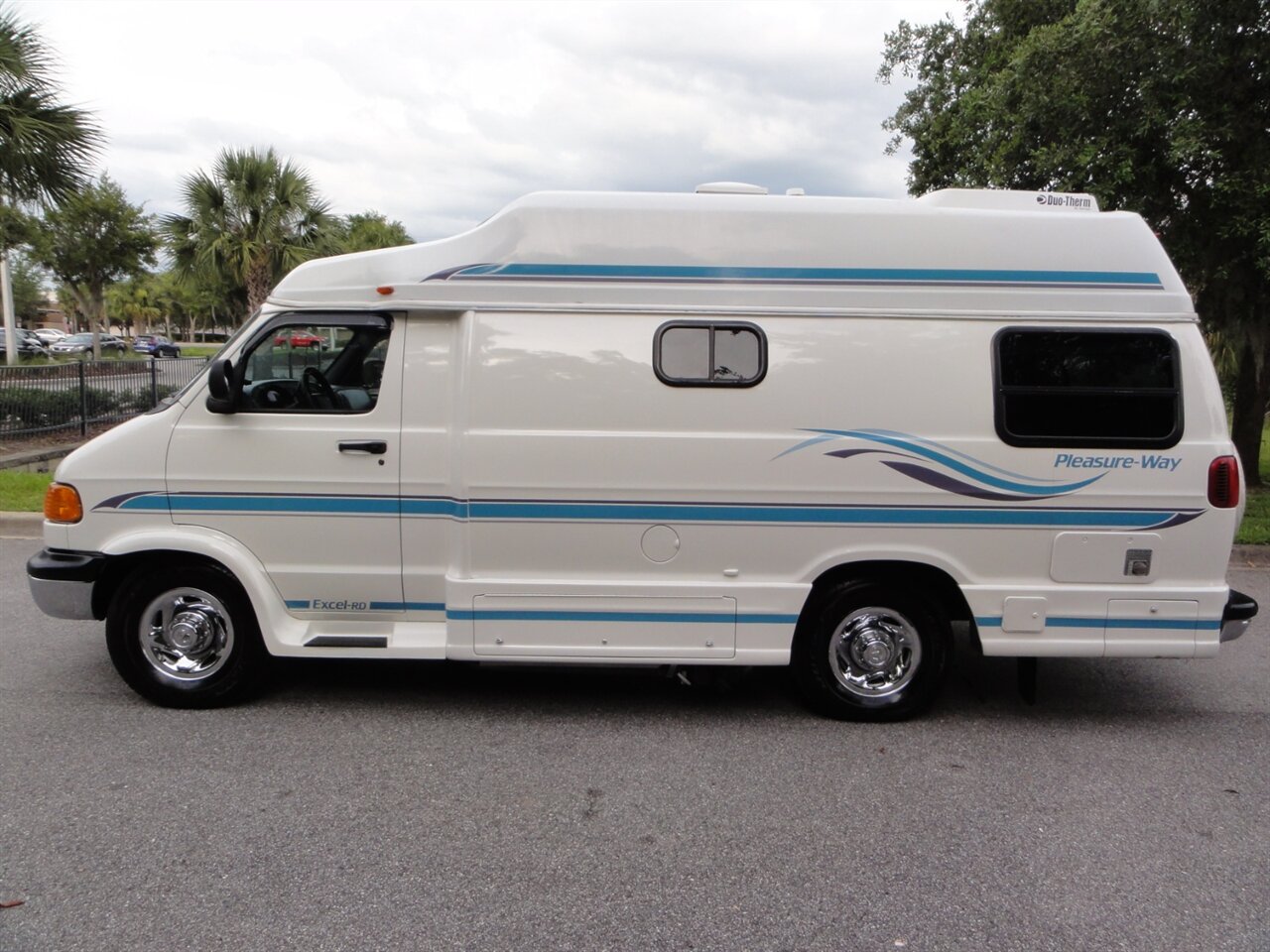 2000 Dodge Ram Van 3500 MH  Pleasure way Excel-RD - Photo 13 - Deland, FL 32720