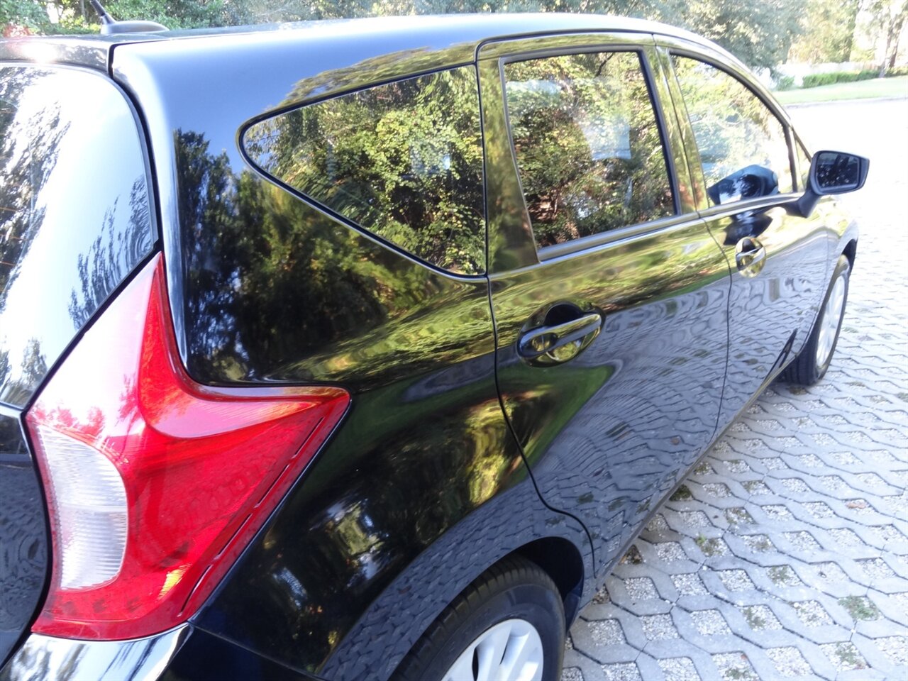 2015 Nissan Versa Note SV - Photo 13 - Deland, FL 32720