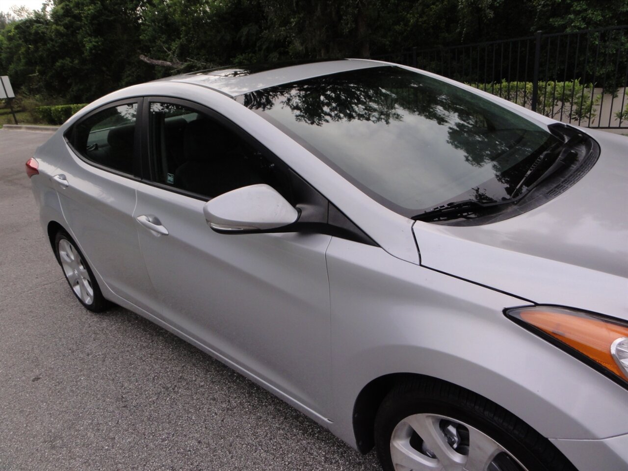 2012 Hyundai ELANTRA Limited - Photo 8 - Deland, FL 32720