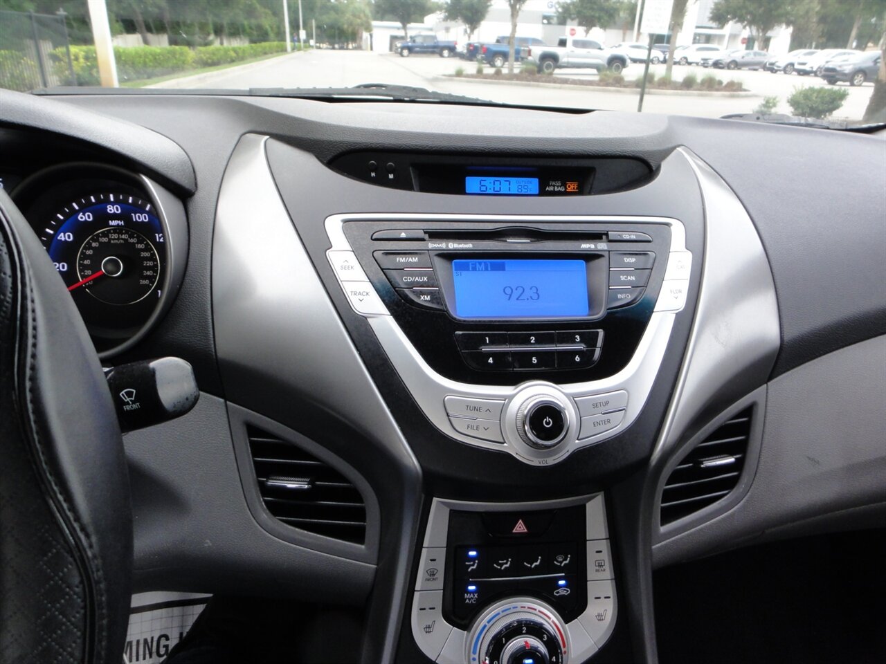 2012 Hyundai ELANTRA Limited - Photo 48 - Deland, FL 32720