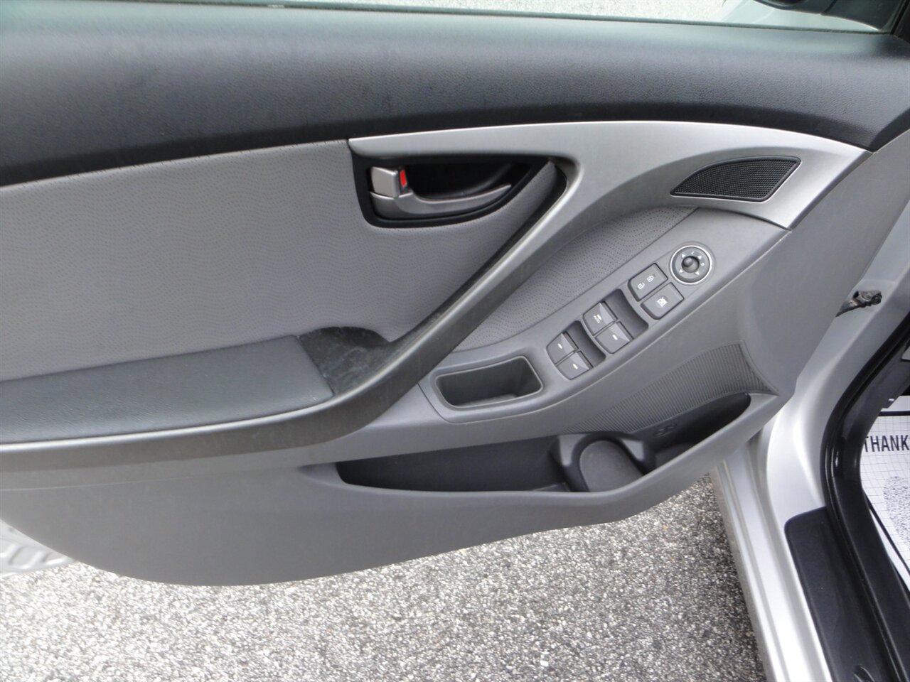 2012 Hyundai ELANTRA Limited - Photo 29 - Deland, FL 32720