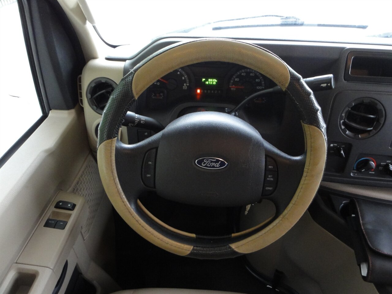 2016 Ford E-350 SD Coachmen Freelander 27QB - Photo 50 - Deland, FL 32720