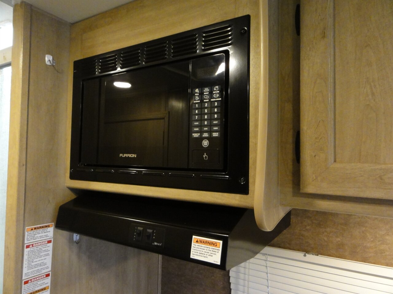 2016 Ford E-350 SD Coachmen Freelander 27QB - Photo 61 - Deland, FL 32720