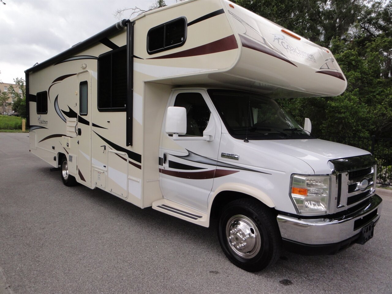 2016 Ford E-350 SD  Coachmen Freelander 27QB - Photo 1 - Deland, FL 32720