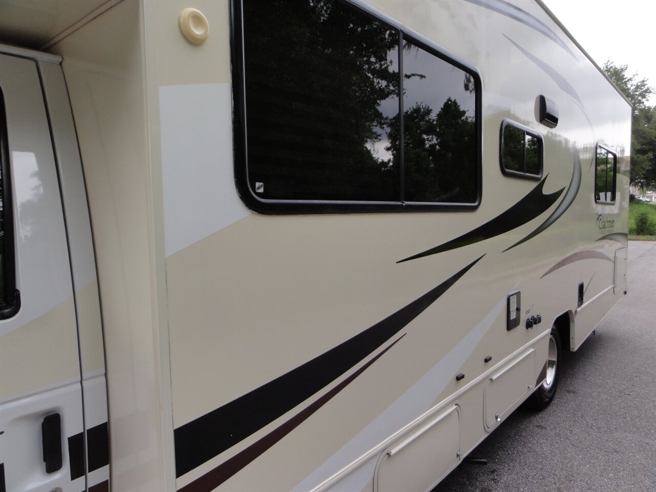 2016 Ford E-350 SD Coachmen Freelander 27QB - Photo 13 - Deland, FL 32720