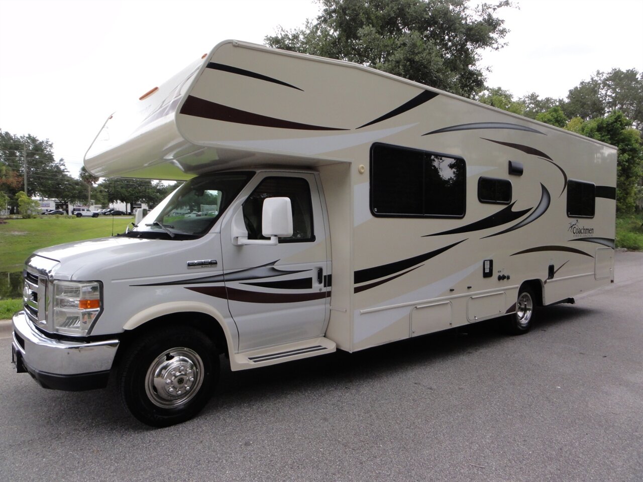 2016 Ford E-350 SD Coachmen Freelander 27QB - Photo 6 - Deland, FL 32720