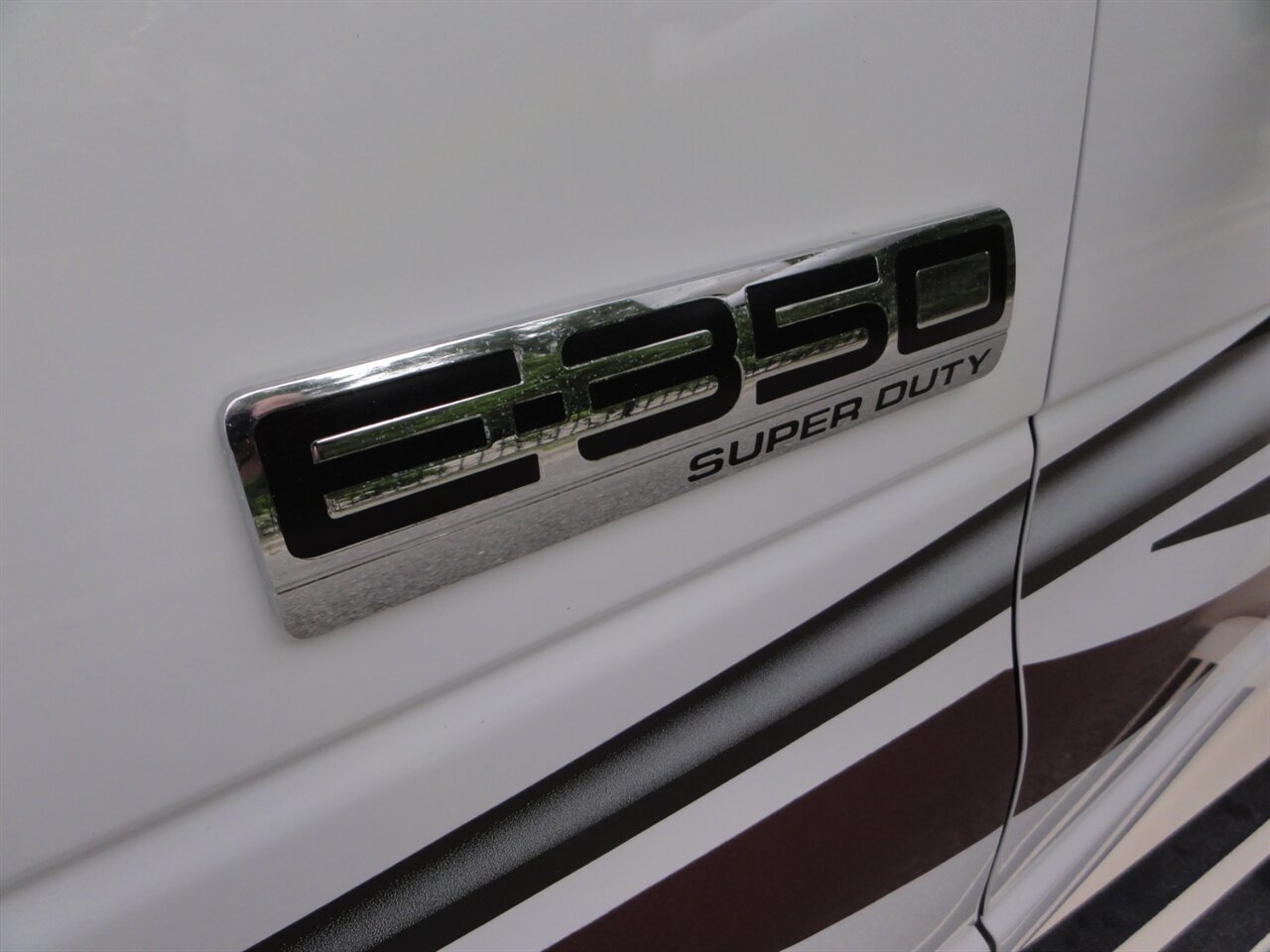 2016 Ford E-350 SD Coachmen Freelander 27QB - Photo 21 - Deland, FL 32720