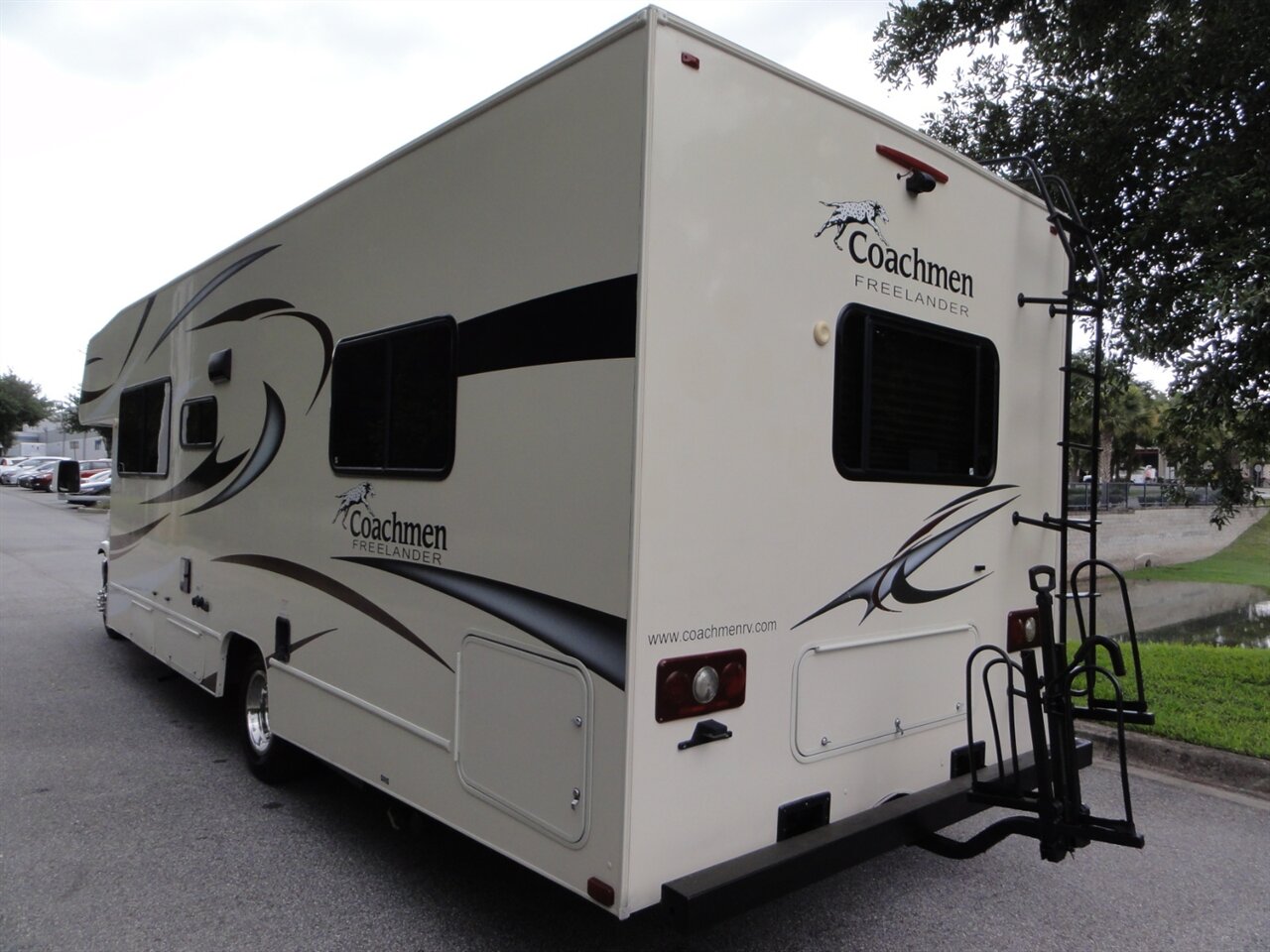 2016 Ford E-350 SD Coachmen Freelander 27QB - Photo 14 - Deland, FL 32720