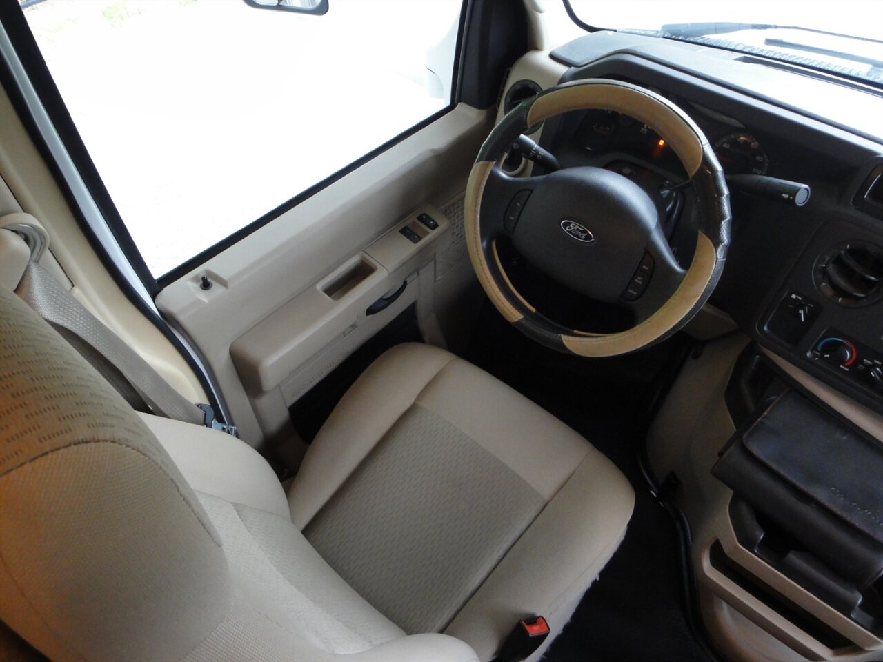 2016 Ford E-350 SD Coachmen Freelander 27QB - Photo 48 - Deland, FL 32720