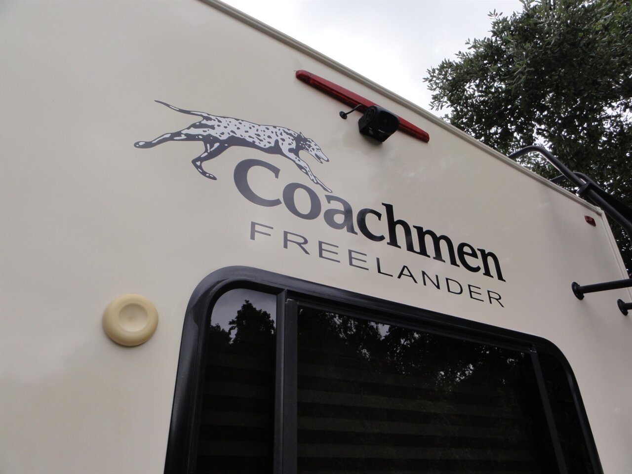 2016 Ford E-350 SD Coachmen Freelander 27QB - Photo 24 - Deland, FL 32720