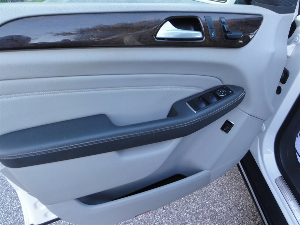 2015 Mercedes-Benz ML 350  Premium - Photo 27 - Deland, FL 32720