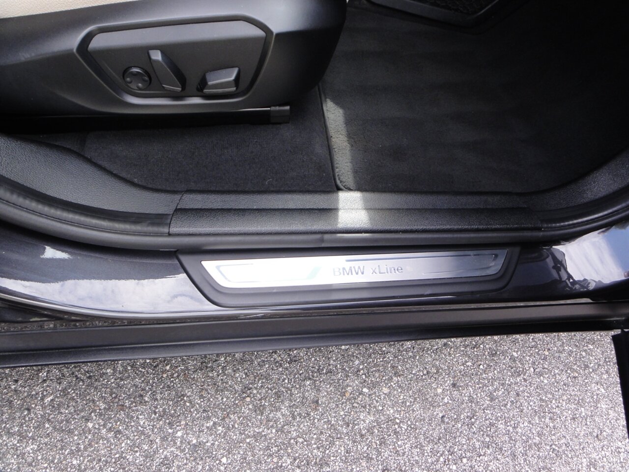 2015 BMW X4 xDrive28i - Photo 44 - Deland, FL 32720