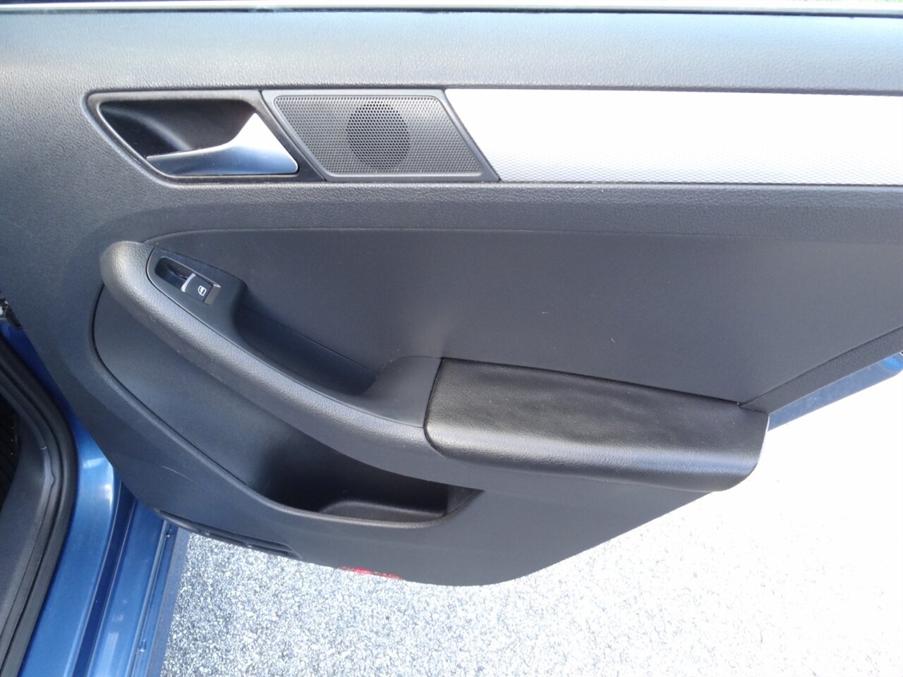2015 Volkswagen Jetta SE - Photo 40 - Deland, FL 32720