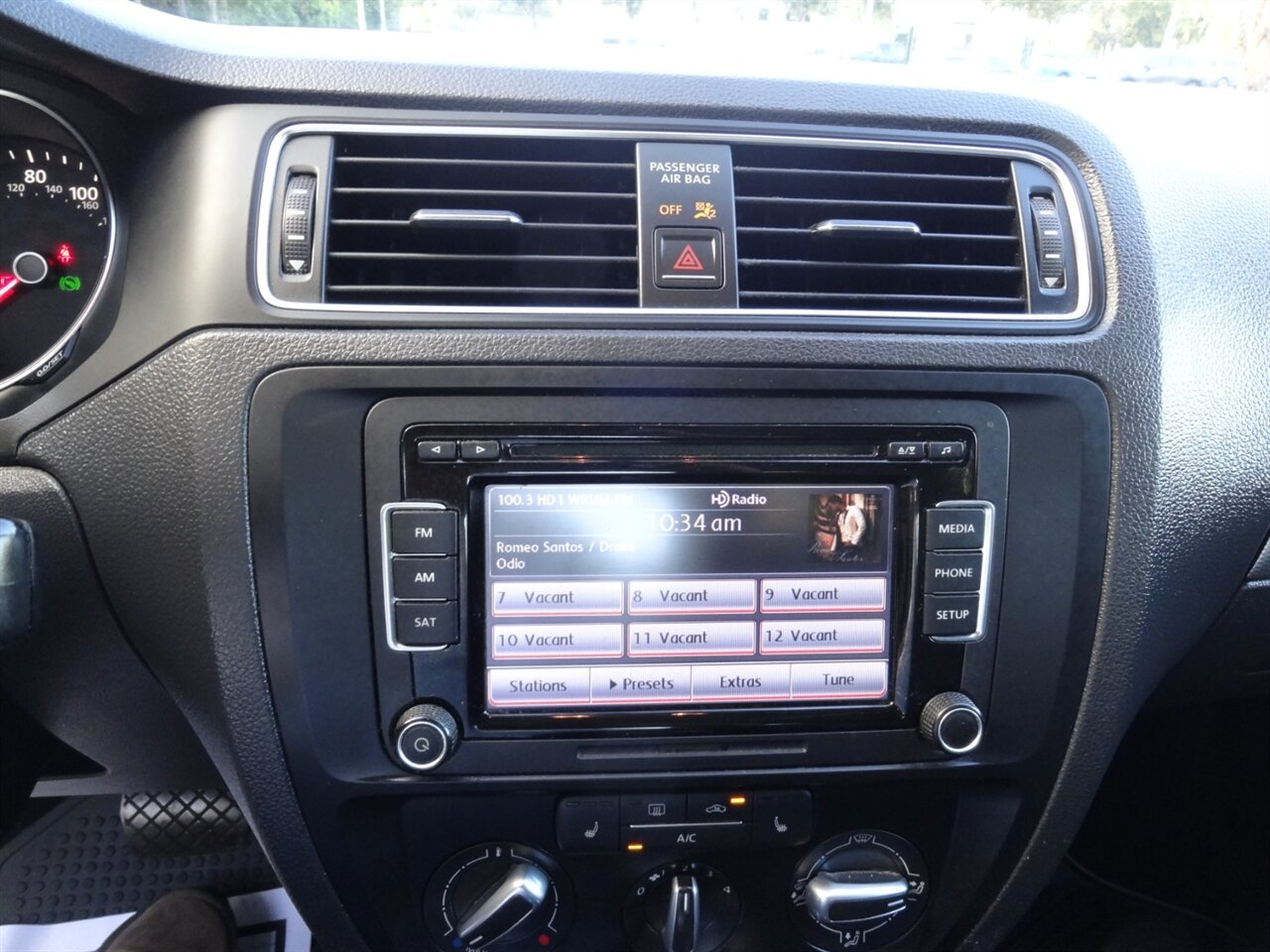 2015 Volkswagen Jetta SE - Photo 49 - Deland, FL 32720