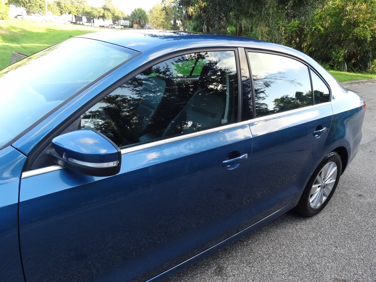 2015 Volkswagen Jetta SE - Photo 11 - Deland, FL 32720