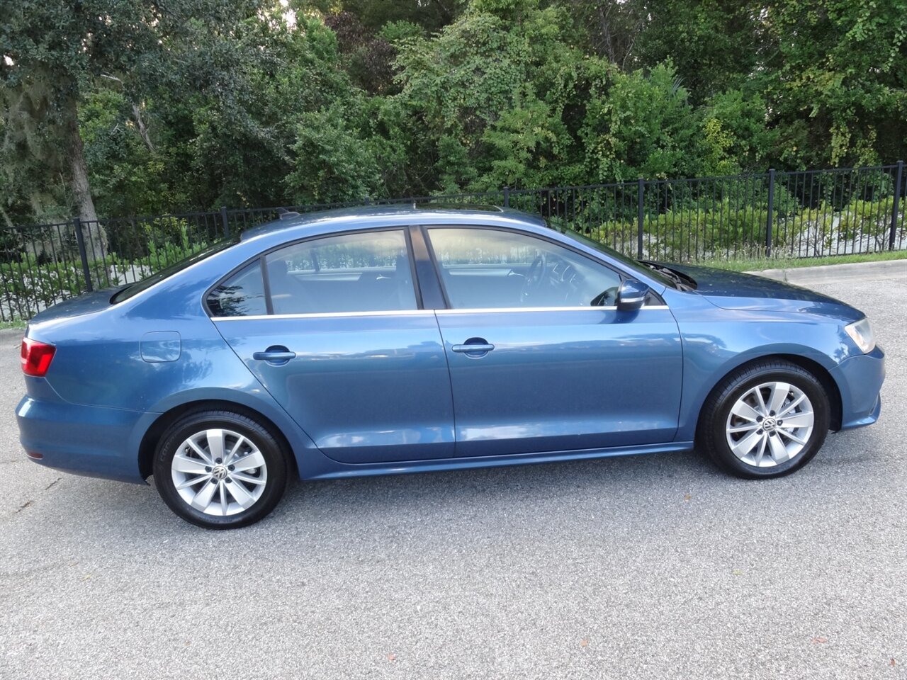 2015 Volkswagen Jetta SE - Photo 15 - Deland, FL 32720