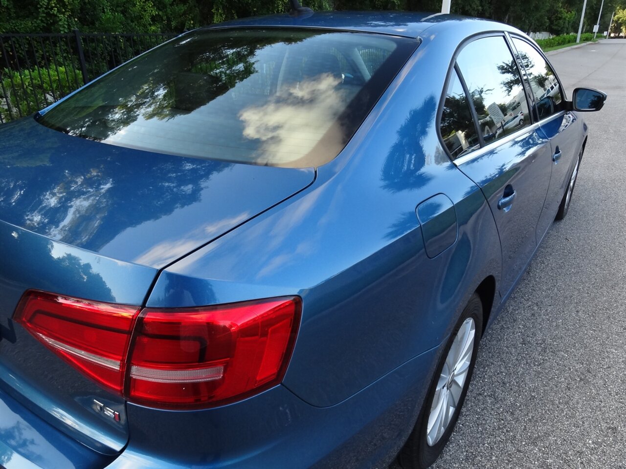 2015 Volkswagen Jetta SE - Photo 13 - Deland, FL 32720