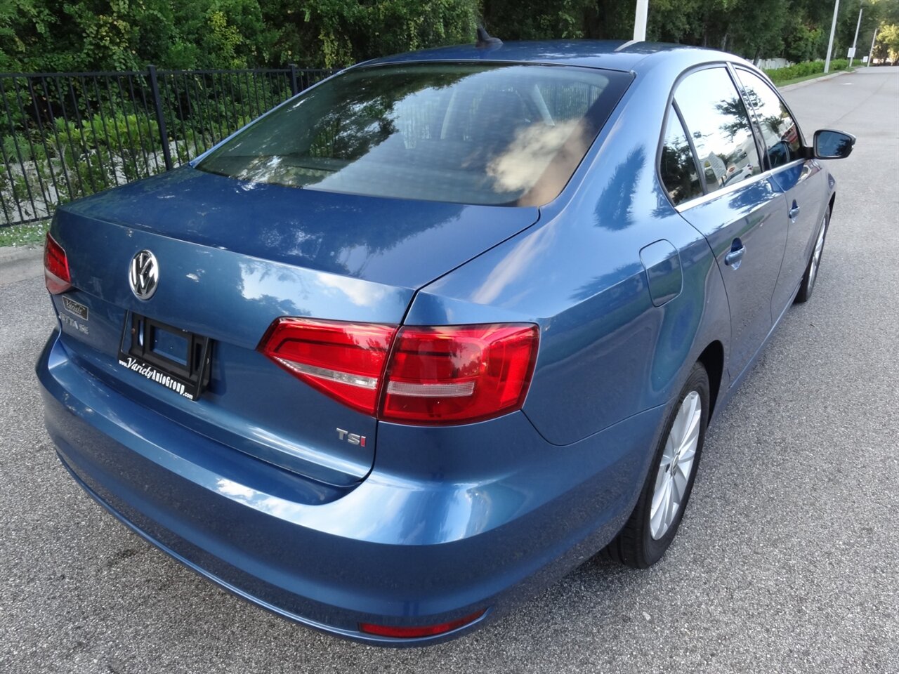 2015 Volkswagen Jetta SE - Photo 3 - Deland, FL 32720