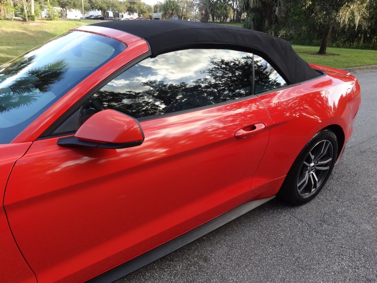 2016 Ford Mustang EcoBoost Premium - Photo 15 - Deland, FL 32720