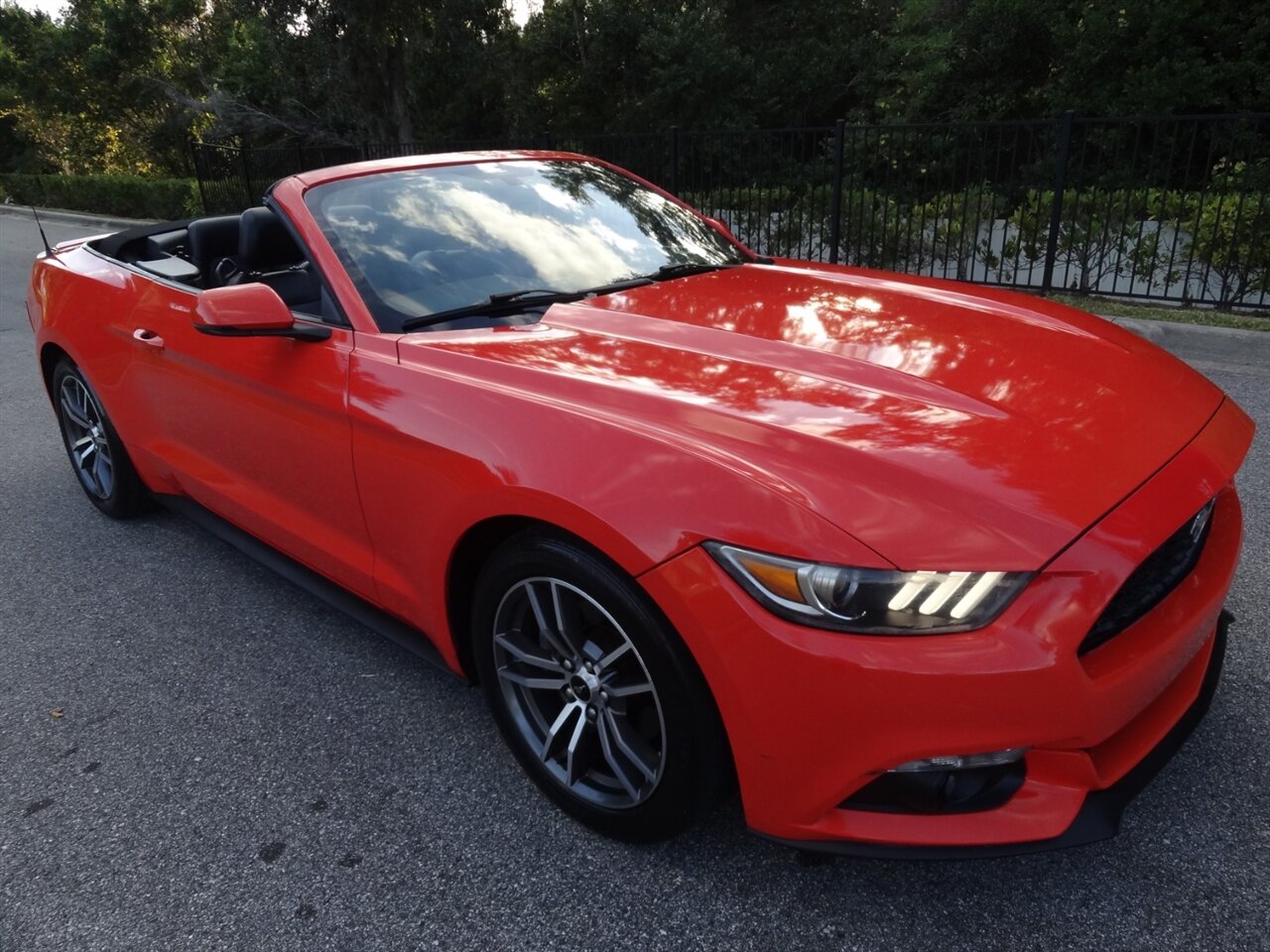 2016 Ford Mustang EcoBoost Premium   - Photo 1 - Deland, FL 32720