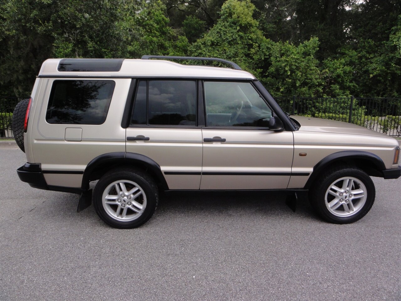 2003 Land Rover Discovery SE 2 Premium 4x4 - Photo 15 - Deland, FL 32720