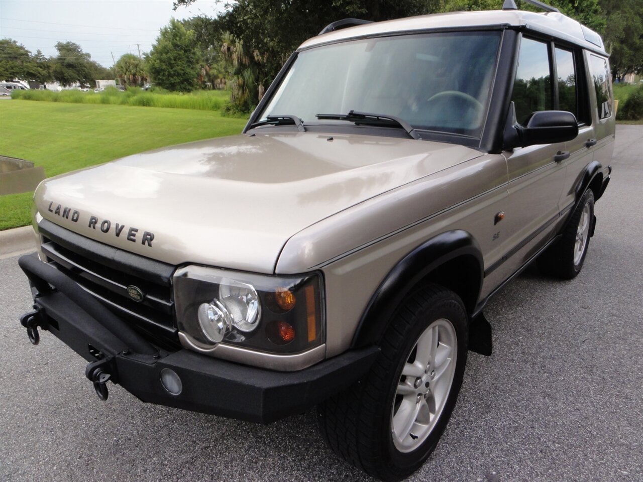 2003 Land Rover Discovery SE 2 Premium 4x4 - Photo 2 - Deland, FL 32720