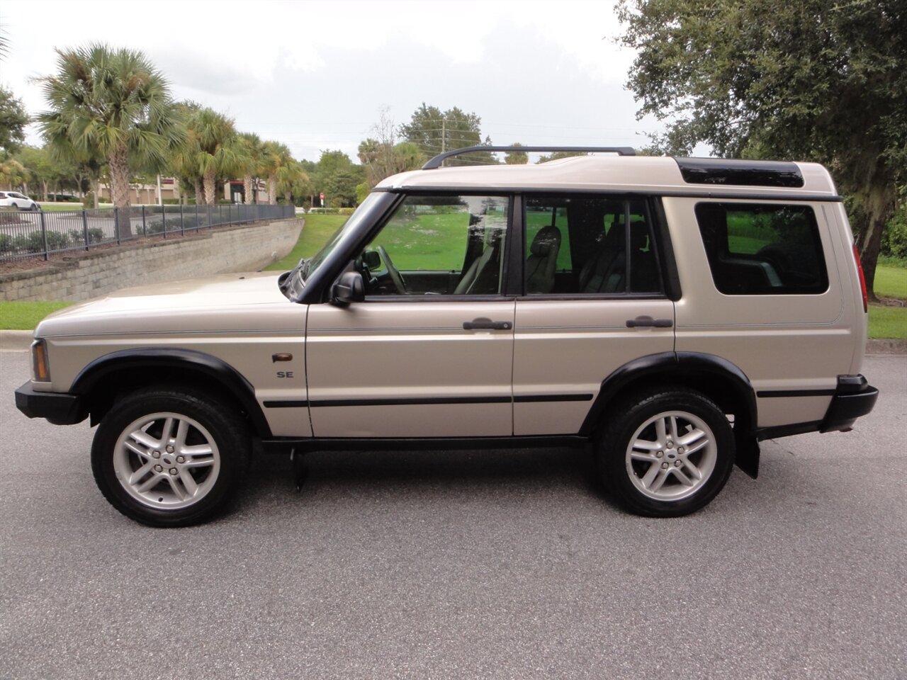 2003 Land Rover Discovery SE 2 Premium 4x4 - Photo 16 - Deland, FL 32720