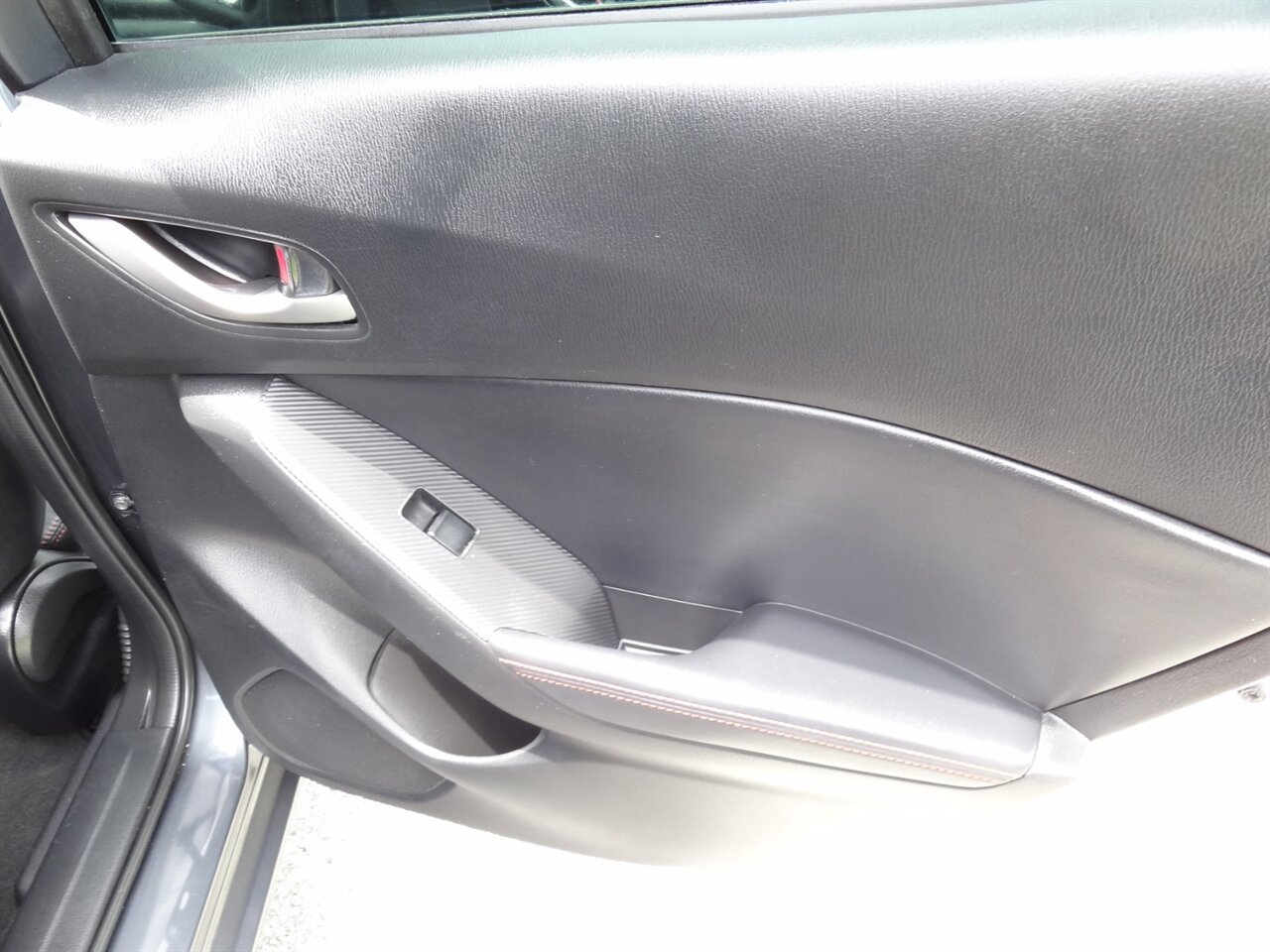 2014 Mazda Mazda3 i Grand Touring Premium - Photo 39 - Deland, FL 32720