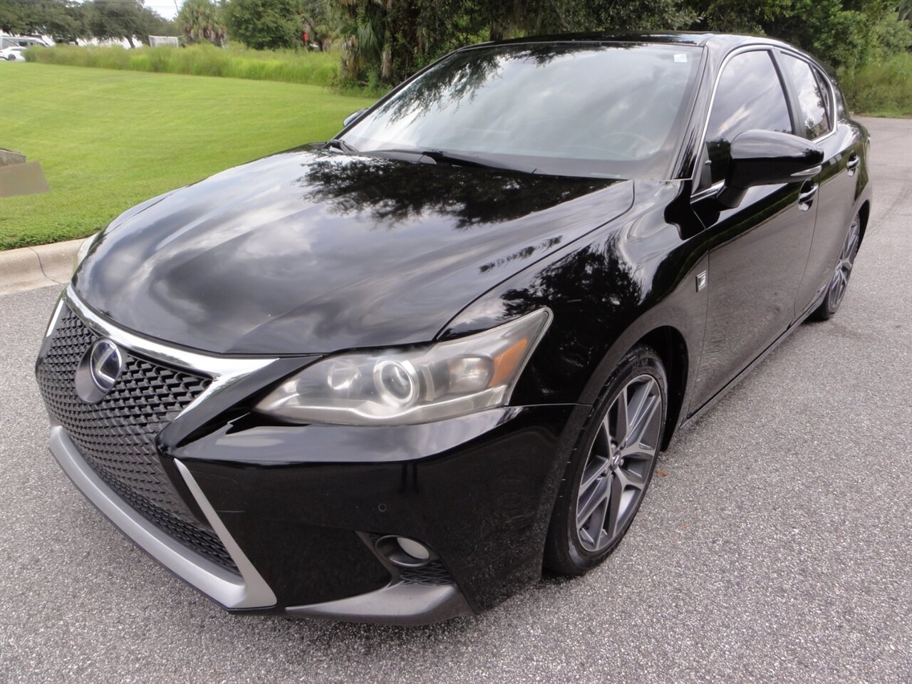 2015 Lexus CT 200h Premium - Photo 2 - Deland, FL 32720
