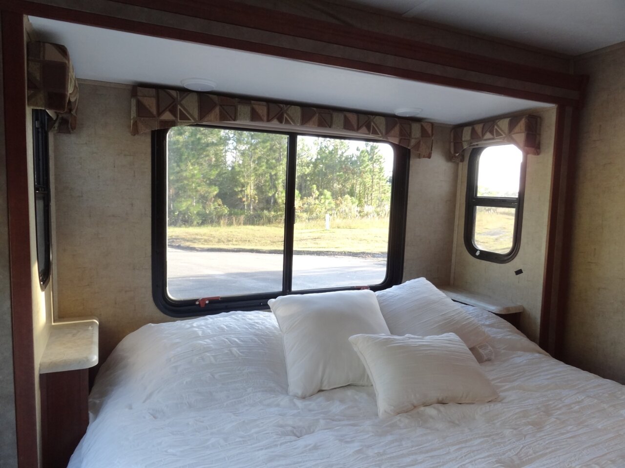 2016 Forest River Sunseeker 2860DS - Photo 78 - Deland, FL 32720