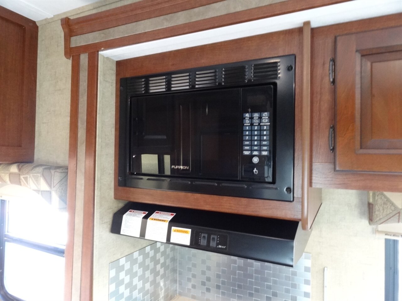 2016 Forest River Sunseeker 2860DS - Photo 60 - Deland, FL 32720