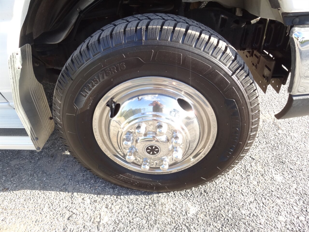 2016 Forest River Sunseeker 2860DS - Photo 40 - Deland, FL 32720