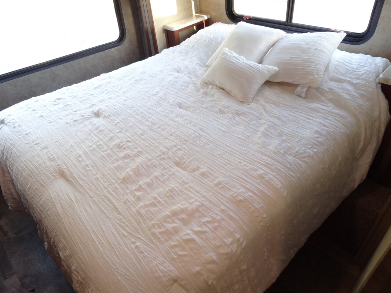 2016 Forest River Sunseeker 2860DS - Photo 74 - Deland, FL 32720