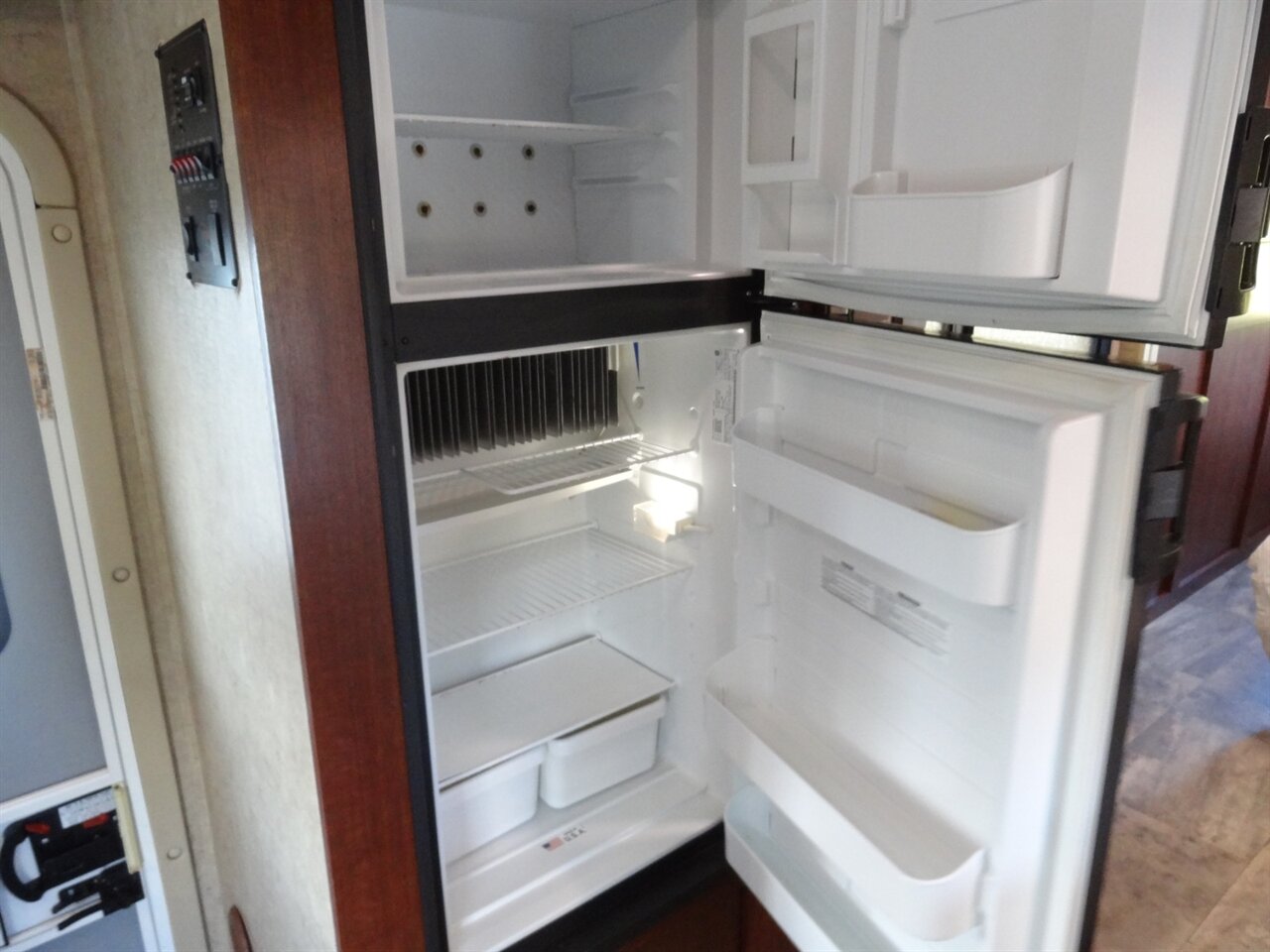 2016 Forest River Sunseeker 2860DS - Photo 65 - Deland, FL 32720