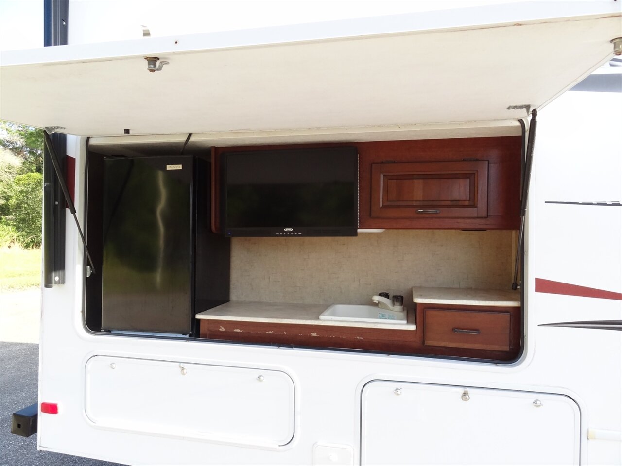 2016 Forest River Sunseeker 2860DS - Photo 11 - Deland, FL 32720