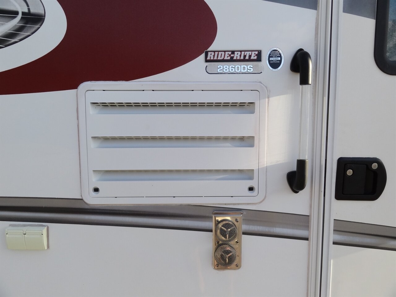 2016 Forest River Sunseeker 2860DS - Photo 30 - Deland, FL 32720