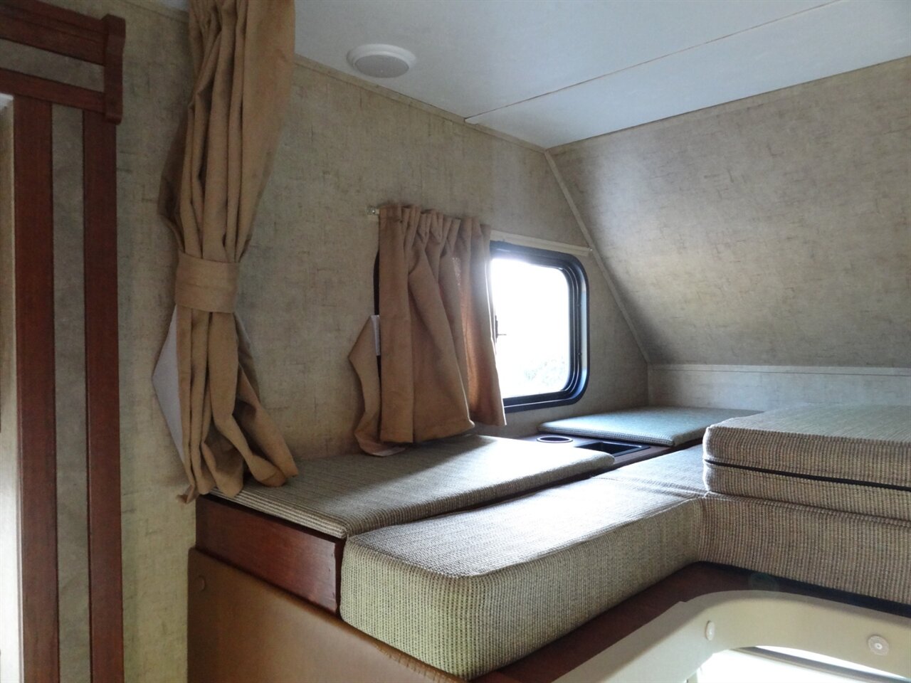 2016 Forest River Sunseeker 2860DS - Photo 89 - Deland, FL 32720