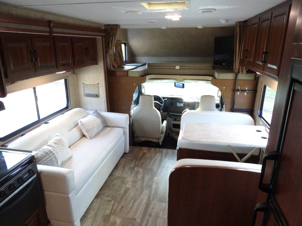 2016 Forest River Sunseeker 2860DS - Photo 84 - Deland, FL 32720