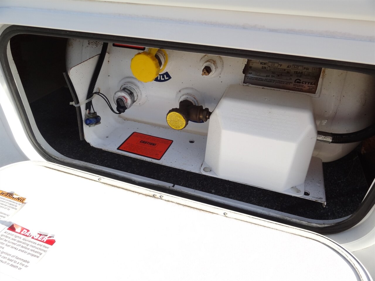 2016 Forest River Sunseeker 2860DS - Photo 28 - Deland, FL 32720