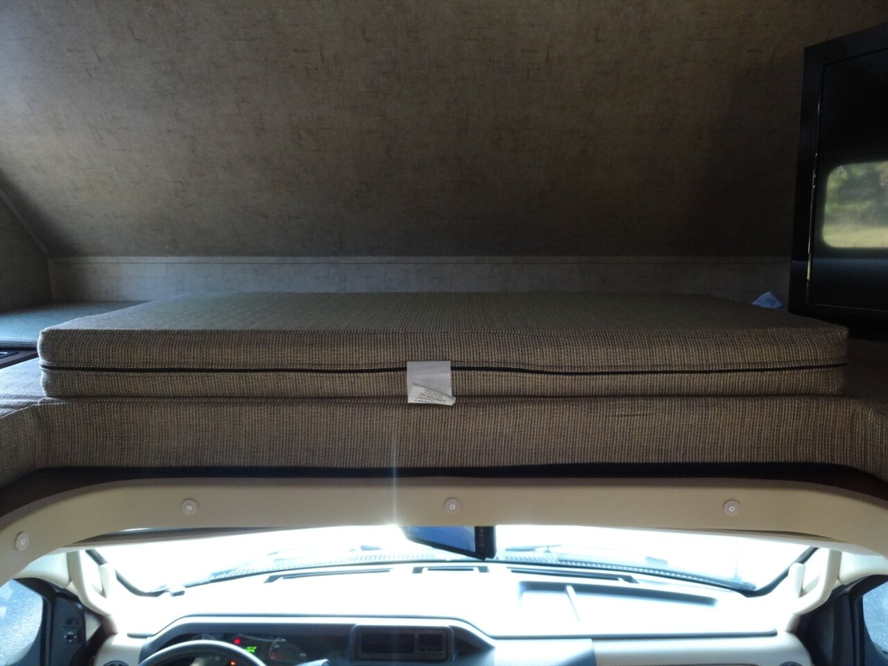 2016 Forest River Sunseeker 2860DS - Photo 90 - Deland, FL 32720