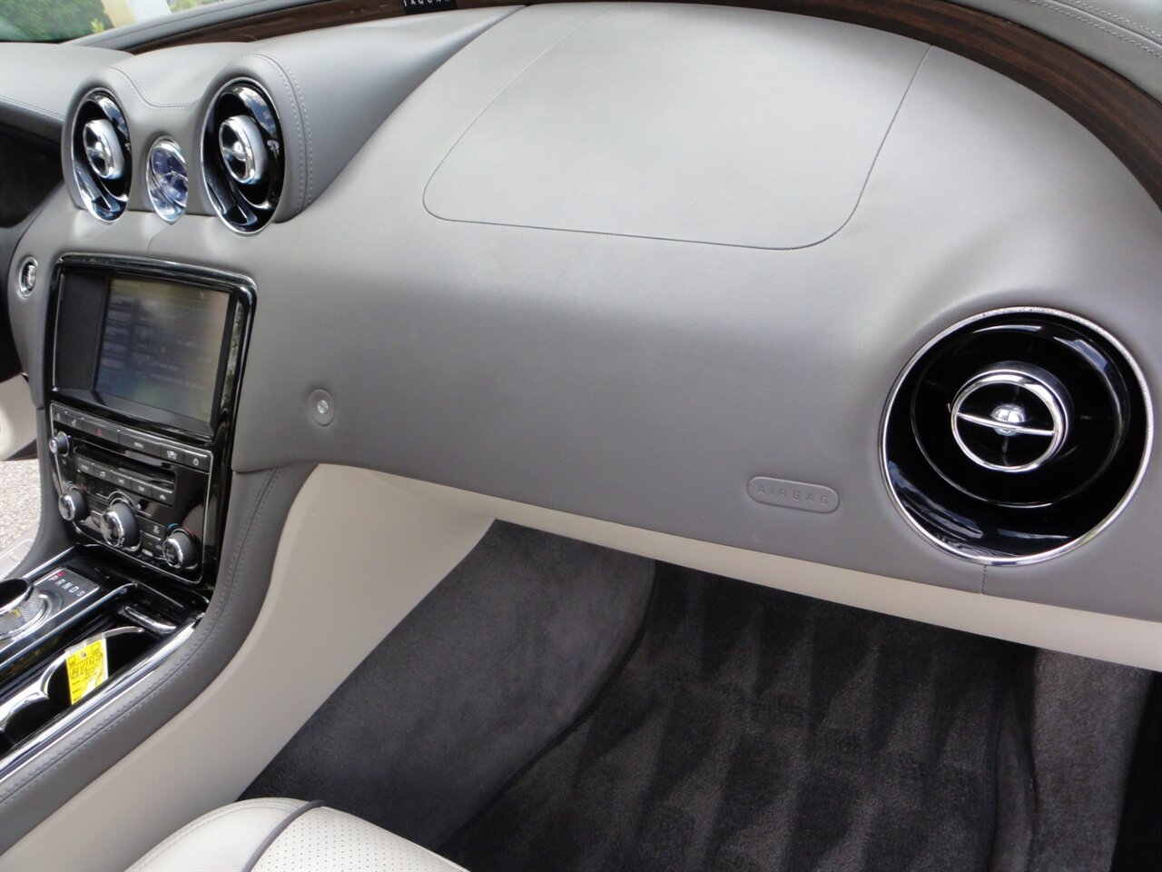 2011 Jaguar XJL Premium - Photo 46 - Deland, FL 32720