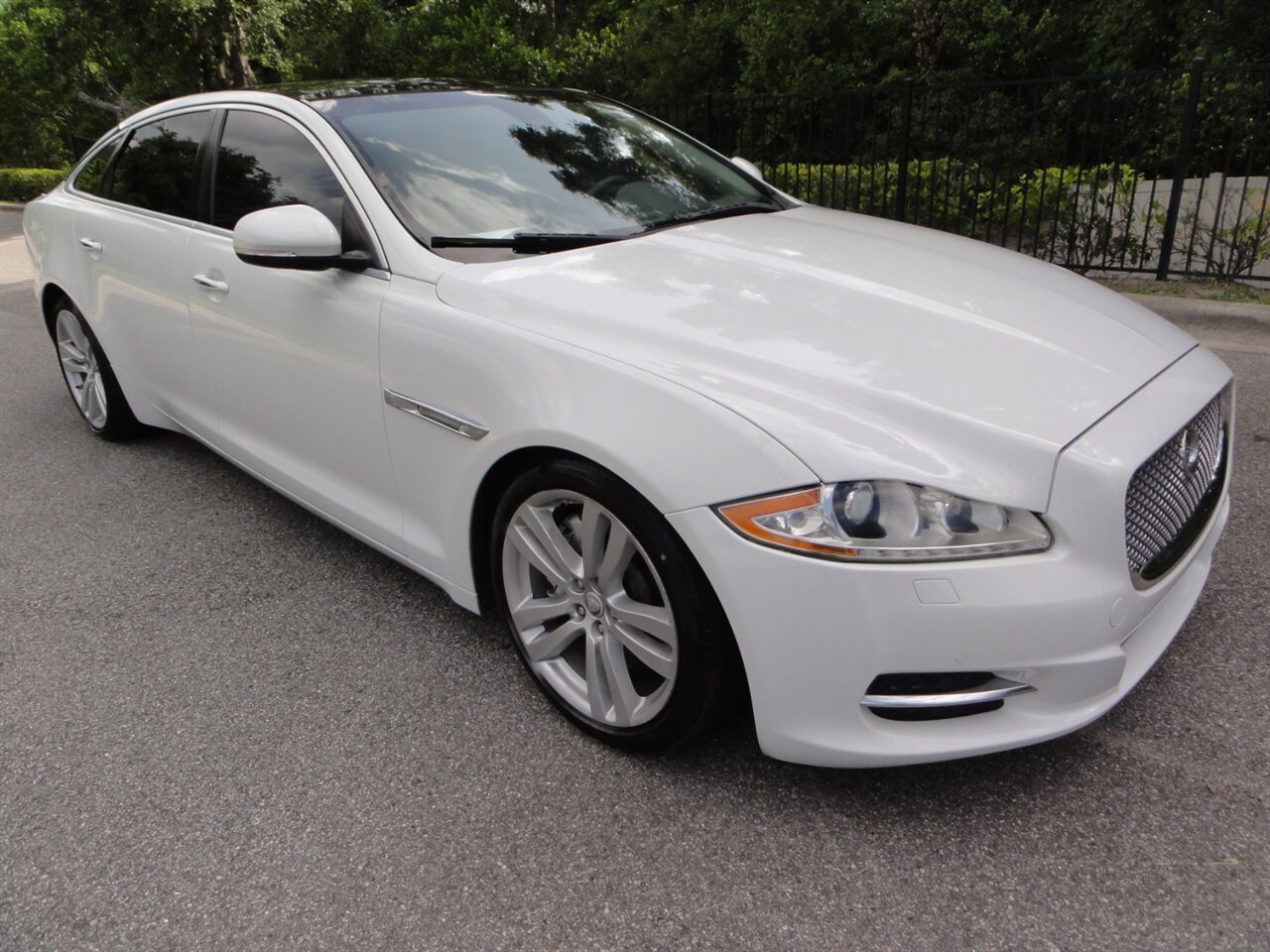2011 Jaguar XJL Premium   - Photo 1 - Deland, FL 32720