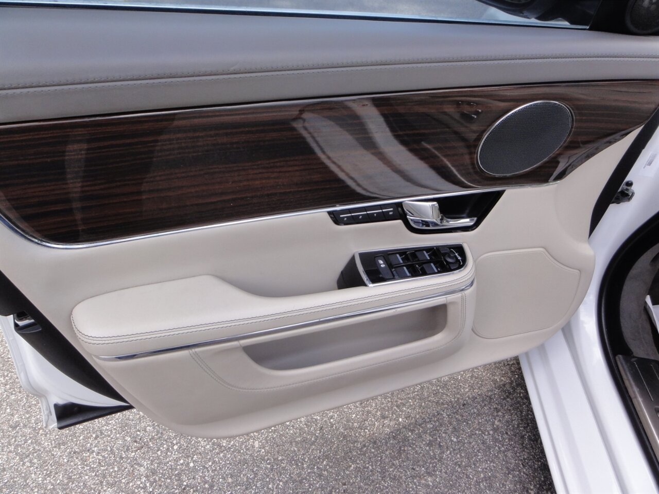 2011 Jaguar XJL Premium - Photo 29 - Deland, FL 32720